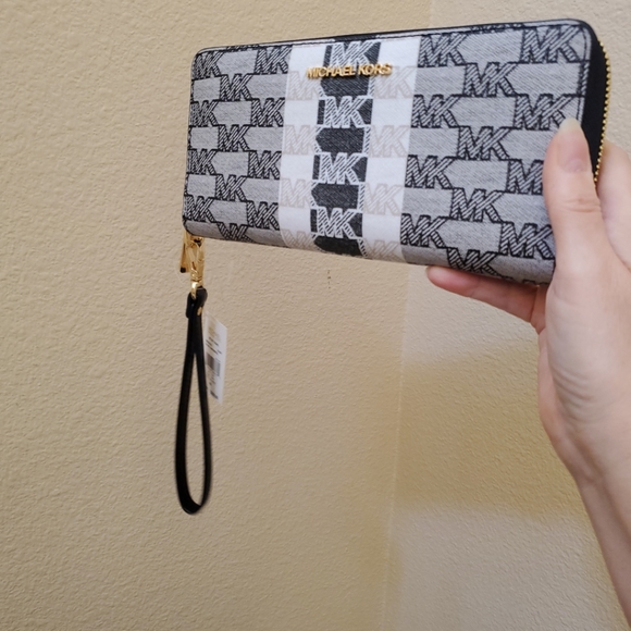 Michael kors Jet Set Travel Large Jacquard Continental Wallet - Picture 12 of 12